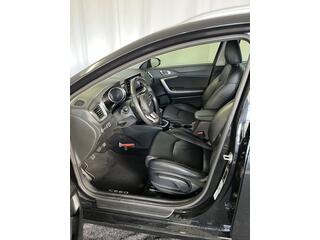KIA CEE D