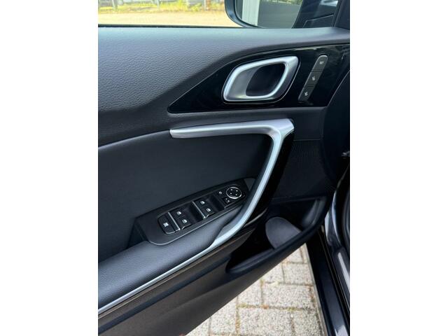 KIA CEE D Ceed ExecutiveLine Stoelverkoeling panoramadak