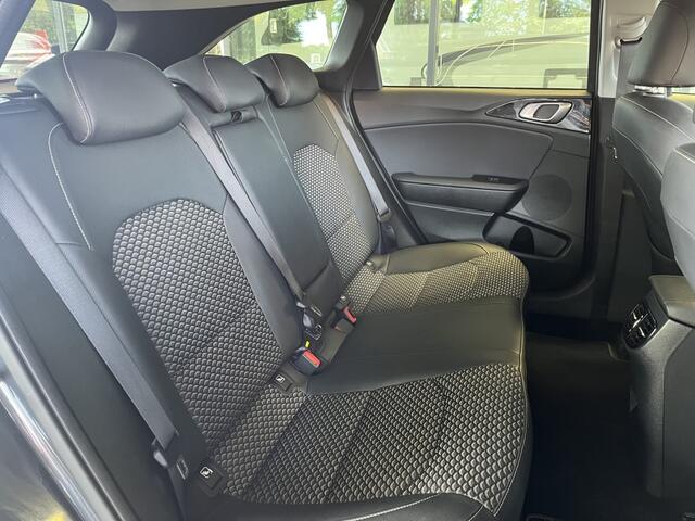 KIA CEE D Ceed Sportswagon 1.5 T-GDi DynamicPlusLine | Trekhaak | Stoel-/stuurverwarming