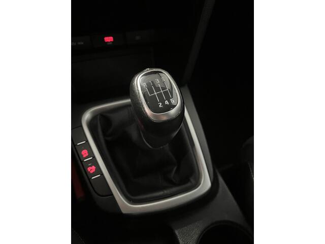 KIA CEE D Ceed Sportswagon 1.5 T-GDi DynamicLine ECC/CAMERA/CRUISE/APPLE/TREKHAAK/160PK