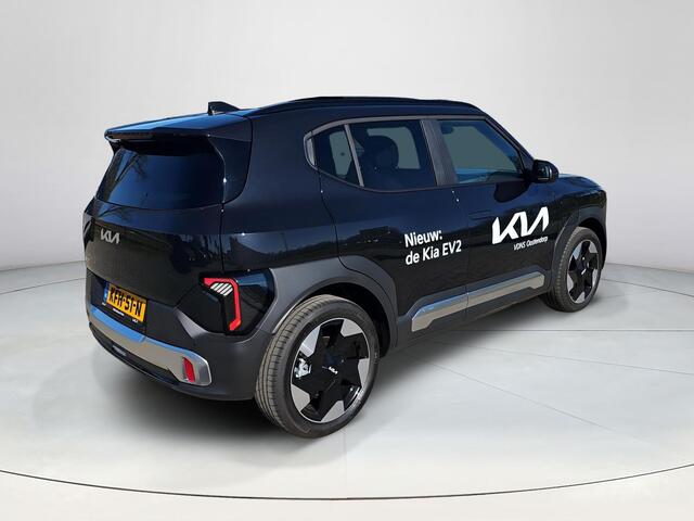 KIA EV2 Demo Edition 42.2 kWh | Schuifdak | 18 inch | Elektr. Stoel