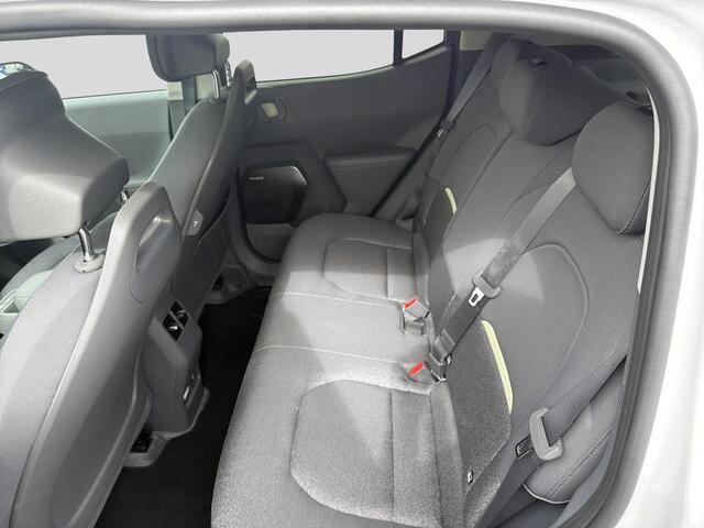 KIA EV2 Plus Advanced 42.2 kWh | Schuif/kantel dak | Harman Kardon audio | Camera | Stoelverwarming