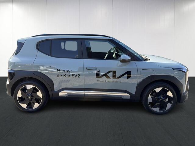 KIA EV2 Plus Advanced 42.2 kWh | Schuif/kantel dak | Harman Kardon audio | Camera | Stoelverwarming