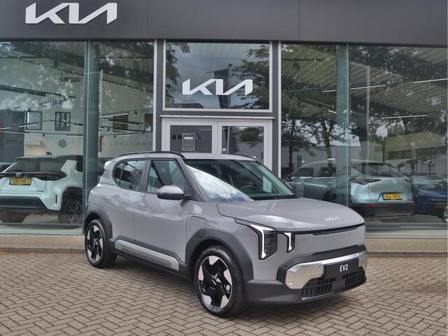 KIA EV2 Plus 42.2 kWh | Direct Leverbaar | Stuur + Stoelverwarming | Navigatie | Tot 10jr. Kia-Garantie |
