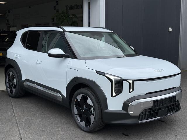 KIA EV2 Plus 42.2 kWh Direct uit Voorraad leverbaar | Actieprijs ¤. 29,890,= rijklaar inclusief inruilactie | Achteruitrijcamera |Stuurverwarming | Dodehoeksensor