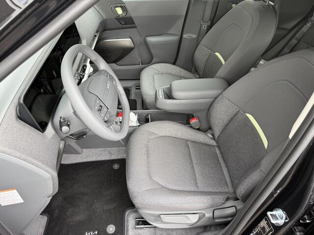 KIA EV2 Plus 42.2 kWh Direct uit Voorraad leverbaar | Actieprijs ¤. 29,890,= rijklaar inclusief inruilactie | Batterijverwarming | Privacy Glass | Stoel/stuurverwarming