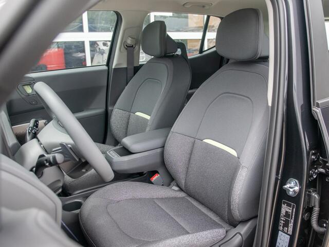 KIA EV2 Air 42.2 kWh 5p. | Actieprijs * | Clima | Adapt. cruise | Navi | Dakrails | 16" | Stoel&Stuur Verwarming | Apple Carplay