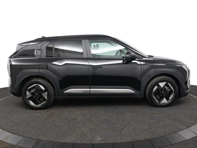 KIA EV3 Plus 81.4 kWh Stoel-/stuurverwarming - Privacyglass - Draadloze oplader smartphone - Navigatie - Achteruitrijcamera Fabrieksgarantie tot 2032