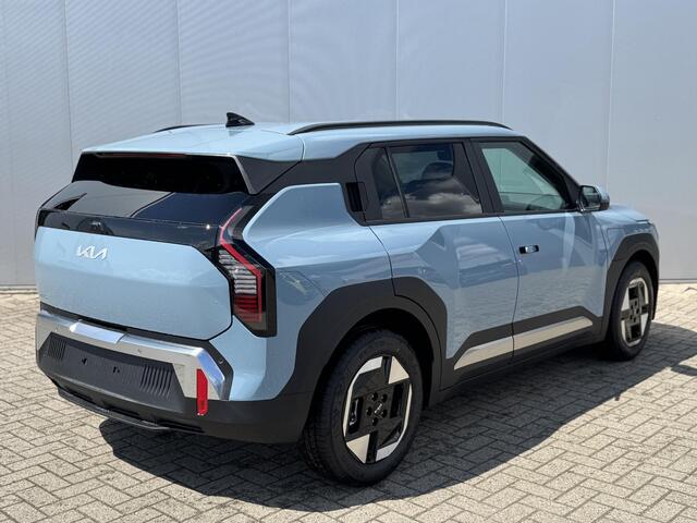KIA EV3 Plus 58.3 kWh | Privacy Glass | Adaptive Cruise | Stoel- en stuurwielverwarming | Dodehoekassistentie |