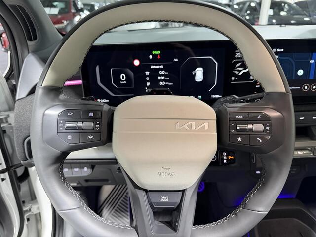 KIA EV3 GT-PlusLine 81.4 kWh Auto vol luxe! Schuif-/kanteldak, trekhaak, V2L, 360° camera, stoelverwarming, navigatie, Apple CarPlay/Android Auto, NL-auto,