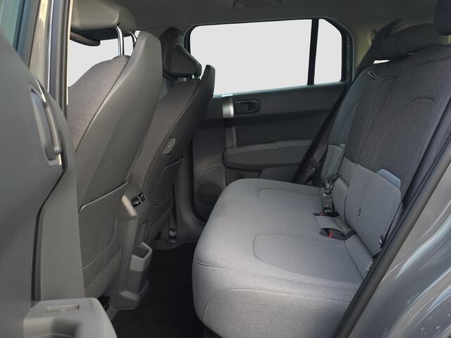 KIA EV3 Air 81.4 kWh | Demo | Adapt. Cruise | Lane-Assist | Climate Control | Long Range | Achteruitrijcamera | Sensoren Voor- En Achter |