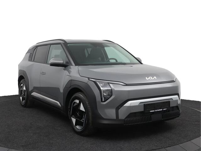 KIA EV3 Plus 81.4 kWh - Prijs incl. ¤3.000, inruilpremie - Stoel / Stuurwielverwarming - Dode hoek sensoren - Parkeersensoren - Fabrieksgarantie tot 12-2032 of 150.000 km