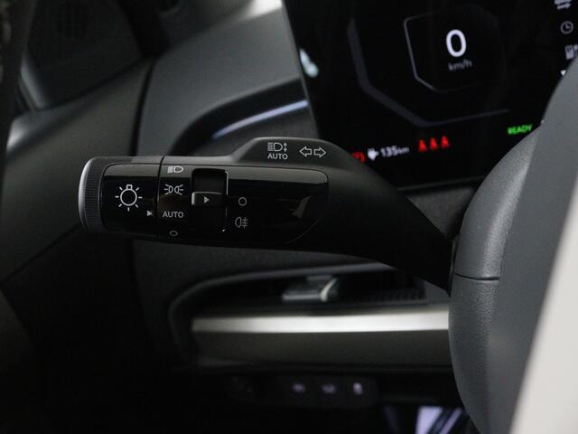 KIA EV3 GT-Line 81.4 kWh NIEUW!! | Uit voorraad leverbaar! Panoramadak | Leder | 19 Inch |