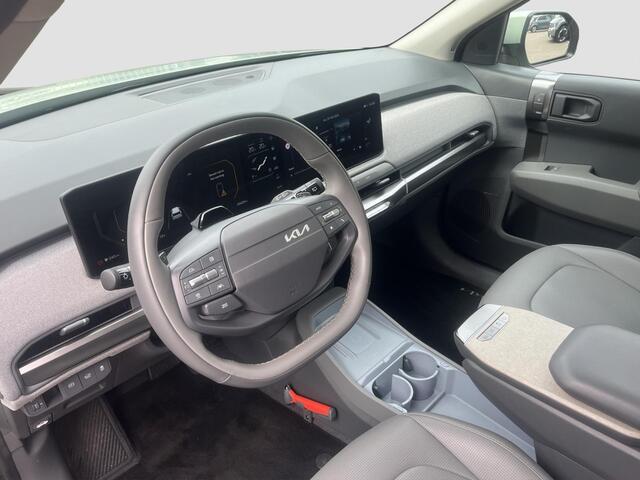 KIA EV3 Plus Advanced 81.4 kWh | Open Dak | Harman/ Kardon | Stoelverwarming | Cruise | Climate |