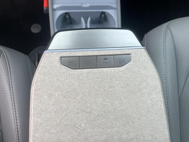 KIA EV3 Plus Advanced 81.4 kWh | Open Dak | Harman/ Kardon | Stoelverwarming | Cruise | Climate |