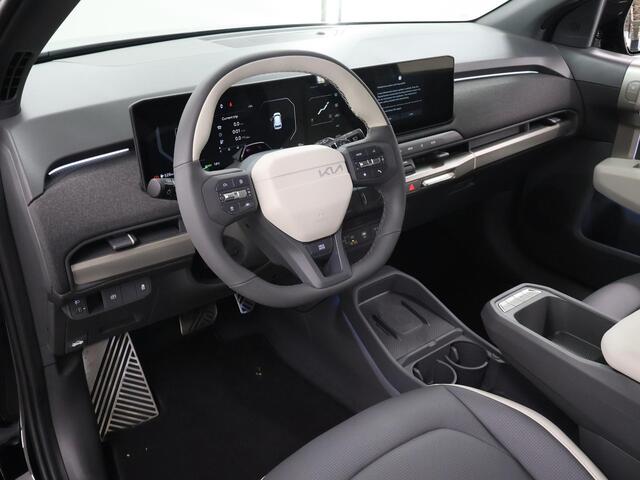 KIA EV3 GT-Line Business Edition 81.4 kWh | 19" lichtmetalen GT-Line velgen | Ambient lighting | Privacy Glass | GT-Line interieur | Stoel- en stuurwielverwarming |
