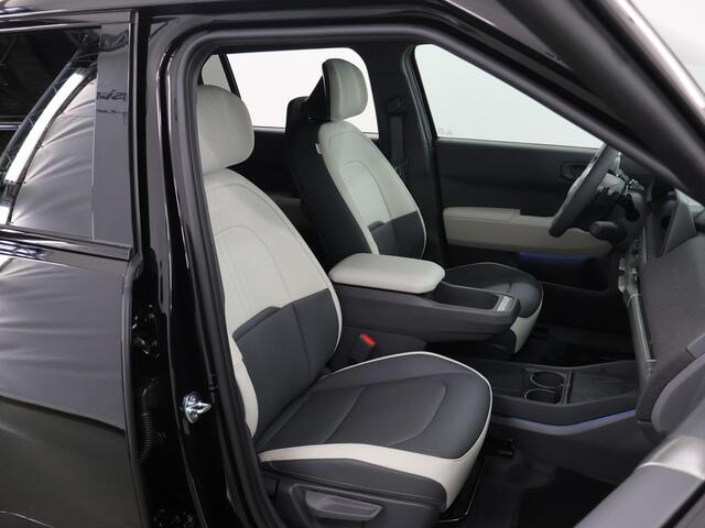 KIA EV3 GT-Line Business Edition 81.4 kWh | 19" lichtmetalen GT-Line velgen | Ambient lighting | Privacy Glass | GT-Line interieur | Stoel- en stuurwielverwarming |