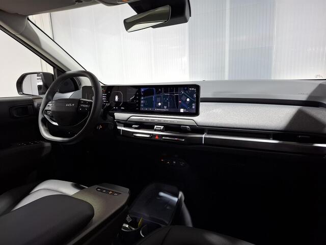 KIA EV3 Plus Advanced 58.3 kWh SOH 100% Schuif Kantel dak, Stoel en Stuur verwarming, Apple Carplay/Android Auto