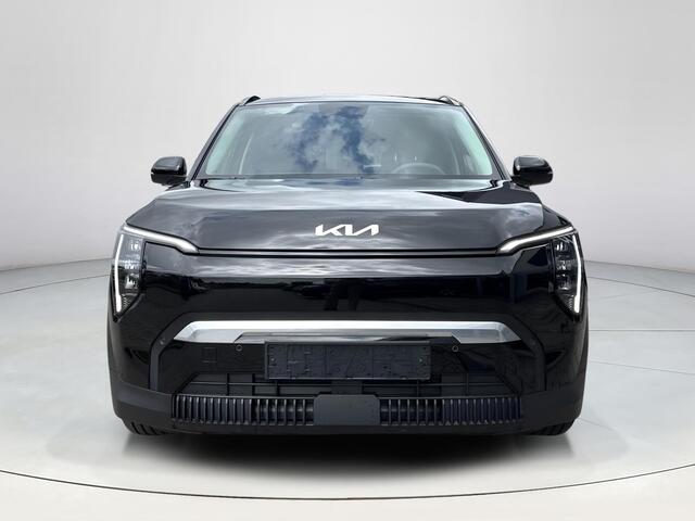 KIA EV3 Plus 58.3 kWh | Nu met ¤3.000,- inruilpremie | Informeer naar de beschikbaarheid |