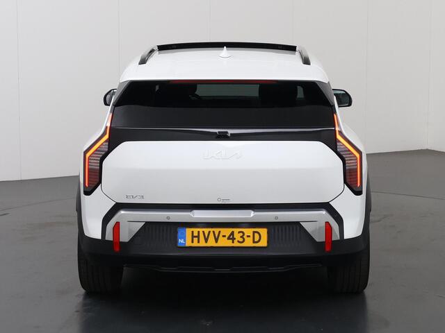 KIA EV3 Plus Advanced 81.4 kWh | Panoramadak | Harman / Kardon | Dodehoekdetectie | Elektr. Achterklep | Stoel/Stuurverwarming |