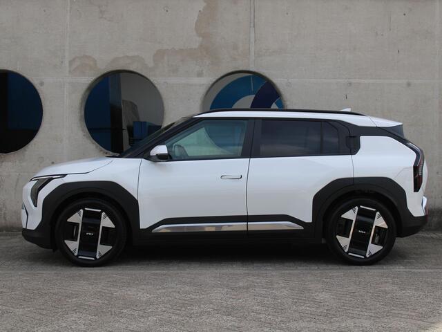 KIA EV3 Plus Advanced 81.4 kWh | STOEL EN STUURVERWARMING | 19 INCH LMV | DODEHOEK DETECTIE |