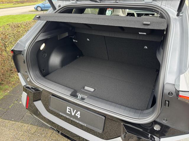 KIA EV4 GT-Line 81.4 kWh Uit Voorraad Leverbaar!!, Voorraadkorting!, Complete Uitvoering!, Incl. Inruilpremie, Enz...