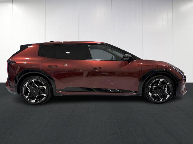 KIA EV4 GT-Line Business Edition 81.4 kWh | Adaptieve cruise control | Stoel- en stuurwielverwarming | Achteruitrijcamera | 19" LM velgen GT-Line | LED-koplampen |