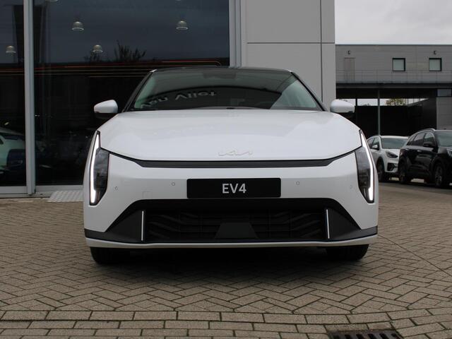 KIA EV4 Plus Advanced 58.3 kWh | OP VOORRAAD | Schuifkanteldak | Navigatie | Stoel en stuurverwarming |