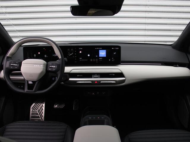 KIA EV4 GT-PlusLine 81.4 kWh | Schuifdak | Stuur-/stoelverwarming + ventilatie | Camera rondom | Elek. stoelverstelling | Leer | HUD | LED | 19" LM |