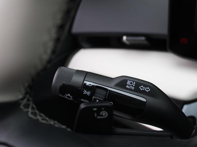 KIA EV4 GT-PlusLine 81.4 kWh | Schuifdak | Stuur-/stoelverwarming + ventilatie | Camera rondom | Elek. stoelverstelling | Leer | HUD | LED | 19" LM |