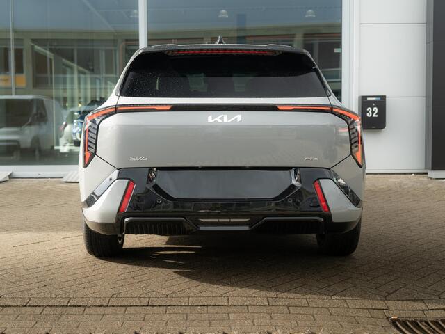 KIA EV4 GT-PlusLine 81.4 kWh | In bestelling | Schuifkanteldak | Navi | Stoel en stuurverwarming |