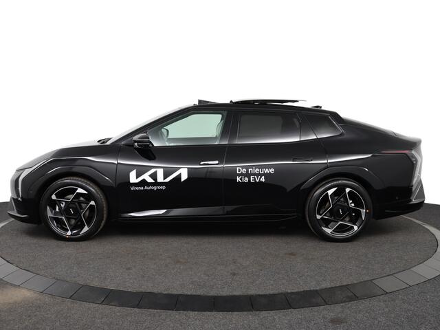KIA EV4 Fastback GT-PlusLine 81.4 kWh Prijs incl. Inruilpremie - Stoelverwarming/ventilatie - Glazen Schuif-/kanteldak - Elektrisch verstelbare voorstoelen - Dodehoekcamera - Head-up display - Fabrieksgarantie tot 09-2032