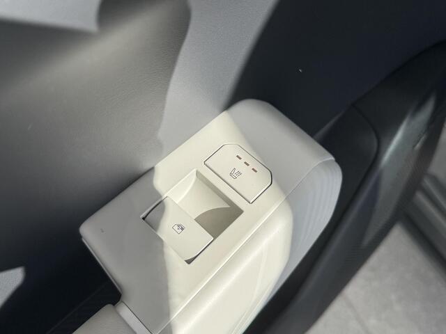 KIA EV4 Fastback GT-PlusLine 81.4 kWh | Panoramaschuifdak | Head-up display | Stoelventilatie voorstoelen | Harman Kardon |