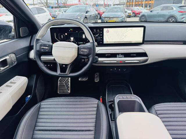 KIA EV4 Fastback GT-Line 81.4 kWh Demo auto | kmstand kan iets variëren! | informeer altijd of de auto aanwezig is !