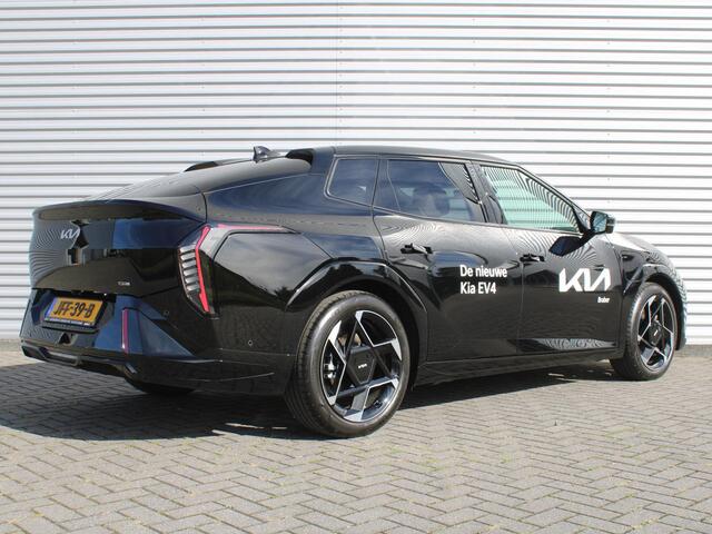 KIA EV4 Fastback GT-PlusLine 81.4 kWh | Schuifdak | Stuur-/stoelverwarming + ventilatie | Camera rondom | Elek. stoelverstelling | Leer | HUD | LED | 19" LM |