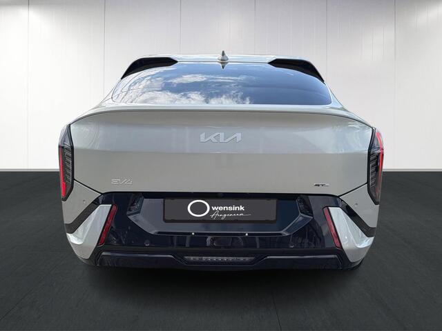 KIA EV4 Fastback GT-Line Business Edition 81.4 kWh | Stoel- en stuurwielverwarming | Adaptieve Cruisecontrol | Privacy glass | Achteruitrijcamera | Elektrisch verstelbare voorstoelen |