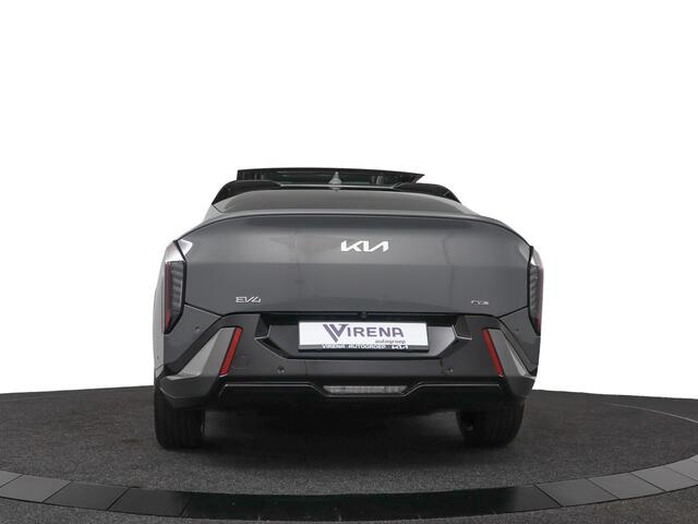KIA EV4 Fastback GT-PlusLine 81.4 kWh - *DEMO* - Head-up Display - 360 Camera - Stoelverwarming/ventilatie - Glazen Schuif-/kanteldak - Elektrisch verstelbare voorstoelen - Dodehoekcamera - Fabrieksgarantie tot 2032 Direct leverbaar!