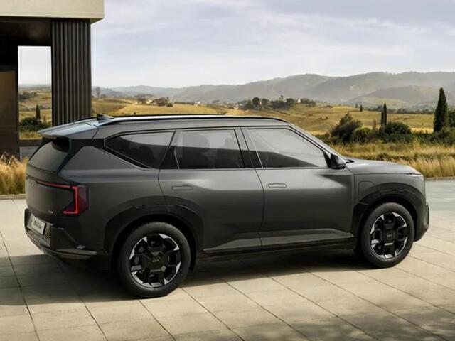 KIA EV5 GT-Line Business Edition 81.4 kWh - 1.200 kg trekgewicht - Panoramadak met schuif-/kantelfunctie - Heads-up display - 19" Inch velgen - Fabrieksgarantie tot 2032