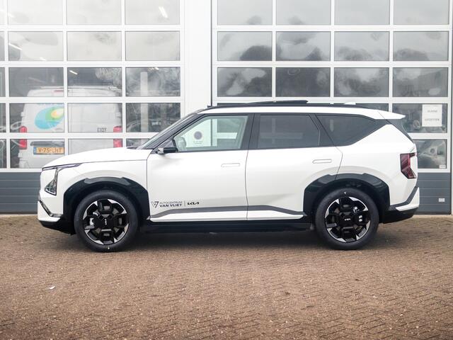 KIA EV5 GT-Line Business Edition 81.4 kWh 17 % bijtelling l Stoelverwarming l El. verstelbare stoelen met memory functie. l Zwarte logo's.
