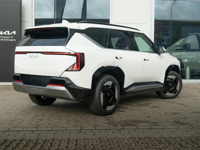 KIA EV5 Plus Advanced 81.4 kWh | OP VOORRAAD ! | Schuifkanteldak | Navigatie | Stoelverwarming |
