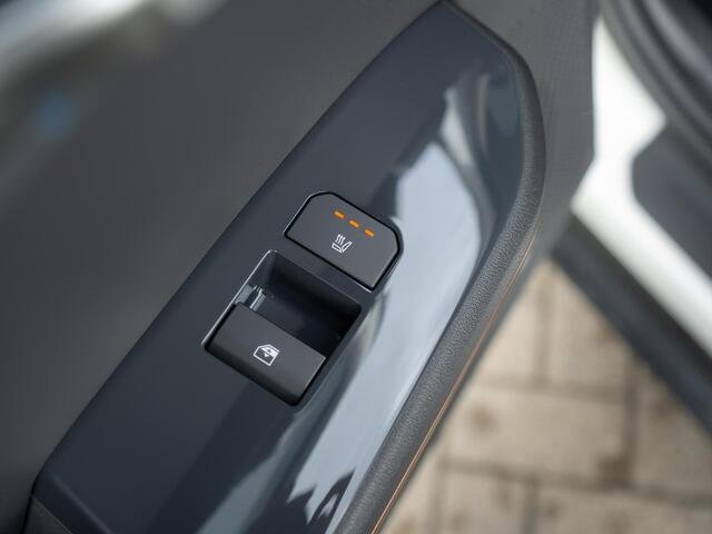 KIA EV5 Plus Advanced 81.4 kWh | OP VOORRAAD ! | Schuifkanteldak | Navigatie | Stoelverwarming |