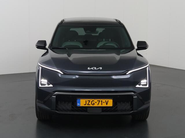 KIA EV5 GT-Line Business Edition 81.4 kWh | Panoramaschuifdak | Harman Kardon | Warmtepomp | Stoelventilatie | Stoelverwarming voor en achter | Adaptieve cruise control |