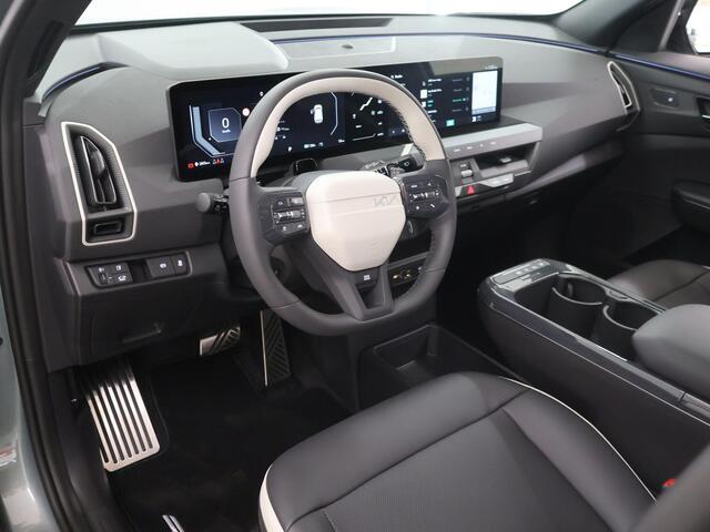 KIA EV5 GT-Line Business Edition 81.4 kWh | Panoramaschuifdak | Led Koplampen | Stoelverwarming voor en achter | Zwarte hemelbekleding |p | Stoelventilatie | Adaptieve cruise control |