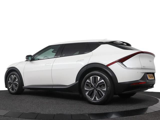 KIA EV6 Light Edition 58 kWh - Stoel-/ Stuurverwarming - Carplay/Android Auto - Camera - Fabrieksgarantie tot 03-2031