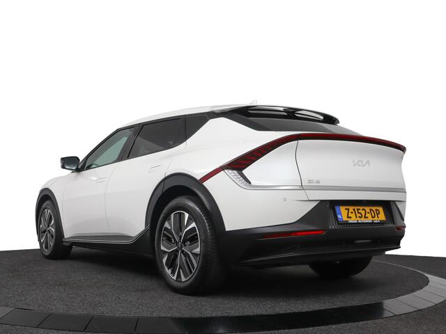 KIA EV6 Light Edition 58 kWh - Stoel-/ Stuurverwarming - Carplay/Android Auto - Camera - Fabrieksgarantie tot 03-2031
