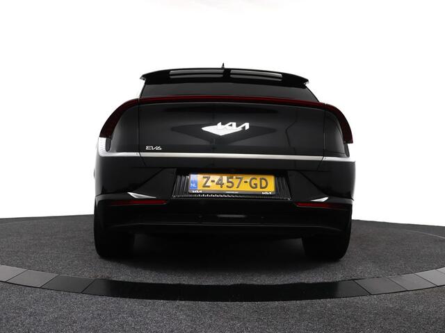 KIA EV6 Edition Advanced 77.4 kWh - SOH 98,3% - Stoel-/stuurverwarming - Navigatie - Adaptive Cruise Control - Sensoren voor & achter - Fabrieksgarantie tot 03-2031