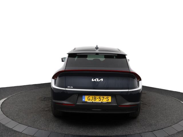 KIA EV6 Light Edition 58 kWh - SOH 98,9% - Stoel-/stuurverwarming - Cruise Control - Apple CarPlay/Android Auto - Navigatie - Fabrieksgarantie tot 08-2031