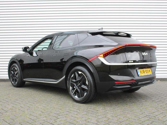 KIA EV6 Light Edition 63 kWh | Stuur-/stoelverwarming | Camera | 19" LM | LED | Cruise adapt. | Clima | Draadloze telefoonlader | 17% bijtelling |