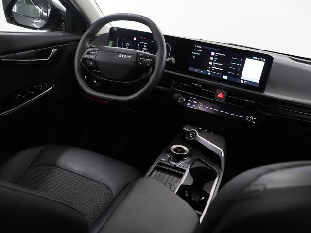 KIA EV6 Light Edition 63 kWh Elektromotor 125kW (A) | Stoel/Stuurwielverwarming | Cruise Control Adaptief | Parkeercamera | Keyless Go |