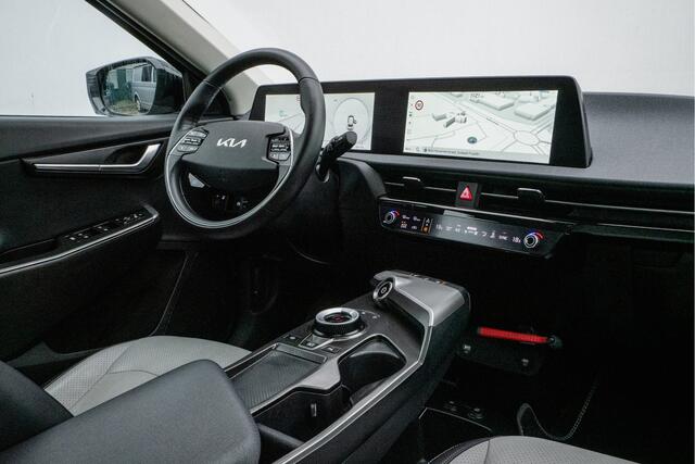 KIA EV6 Air 58 kWh Trekhaak/ Leer/ Stoel-stuurverwarming/ Blindspot/ Camera/ Navigatie/ Carplay/ Dab